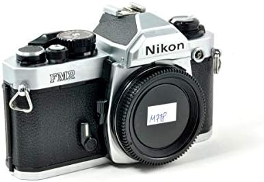 - Рефлексен филмова камера Nikon FM2 с ръчно фокусиране и титанов щанга с затвор
