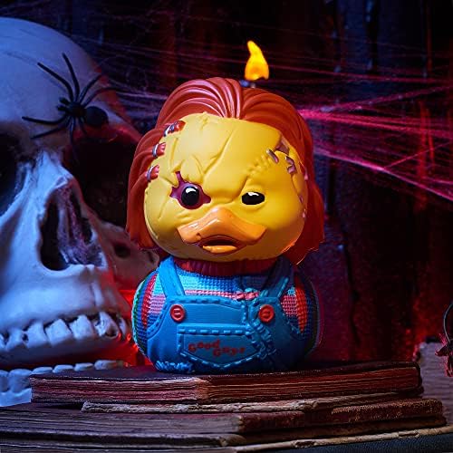 Са подбрани Фигурка Патица от Винил гума TUBBZ Chucky С Белези – Официален продукт Chucky – Horror TV & Movies
