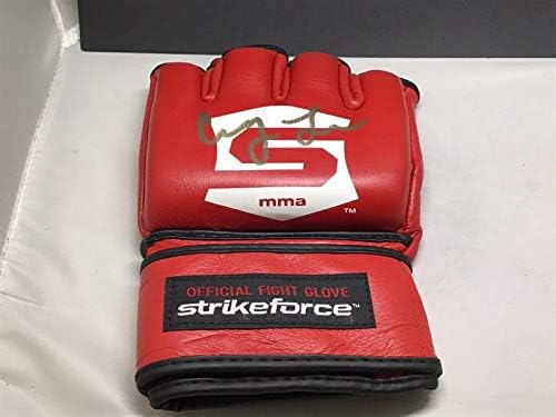 Официалната светът бокс ръкавица Strikeforce с автограф Кунг Ле с автограф 1A - Ръкавици UFC с автограф
