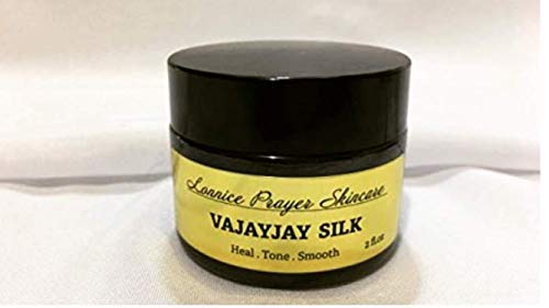 Vajayjay Silk - това е напълно естествено масло, наситено с витамини и билки за заздравяване, тонизиране и изглаждане на кожата.
